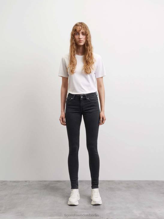 Kleidung Tiger of Sweden leichte Jeans 050-schwarz Frauen 68FR367