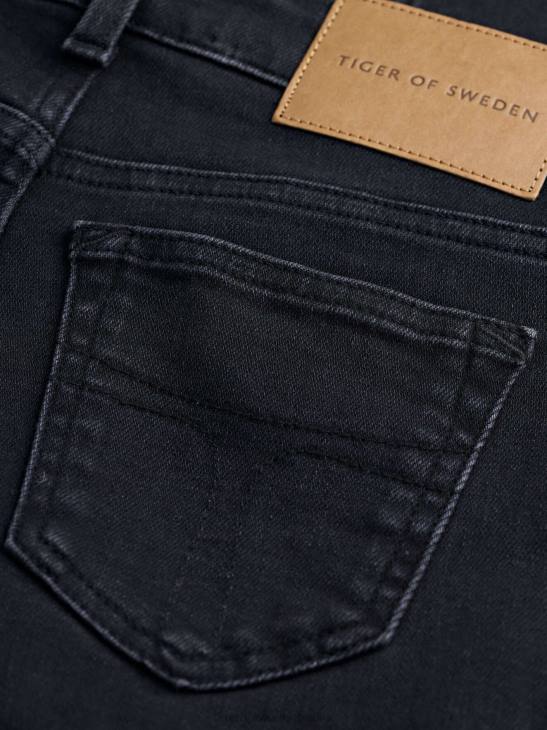 Kleidung Tiger of Sweden leichte Jeans 050-schwarz Frauen 68FR367